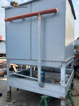 Industrial condenser unit, 480,000 kcal, for Freon or ammonia gas.