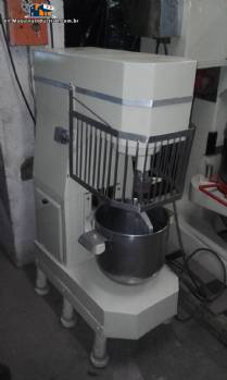 Planetary mixer for 20 liters