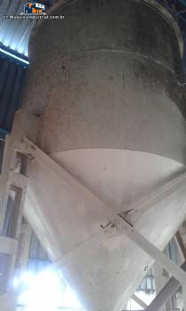 2 Silos for storage of sugar with capacity of 10 tons each