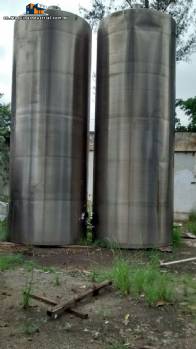 Storage tanks for 33 thousand liters in stainless steel 304