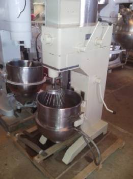 Industrial planetary mixer