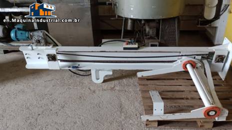 Elevator with stainless steel trolley