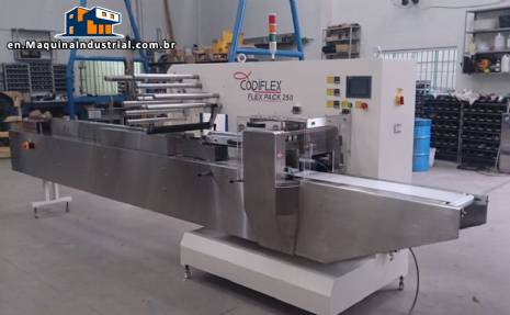 Flow pack wrapping machine Codiflex