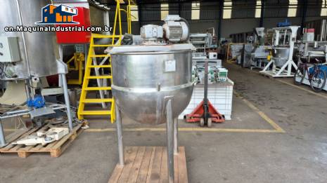 Stainless steel cooking pot, 300 liters.