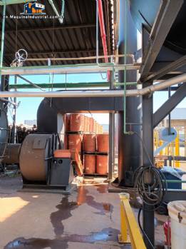 Wood-fired flame tube boiler for steam generation