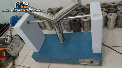 Benchtop Y V mixer for laboratories