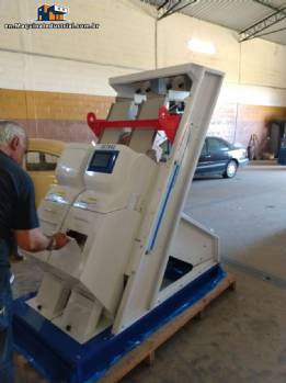 Optical grain picker Satake