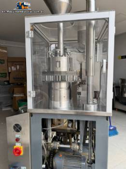 CETRO automatic capsule encapsulator, 12,000 capsules per hour.