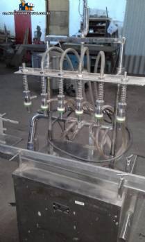 Linear filling machine with 6 stainless steel spouts Amard