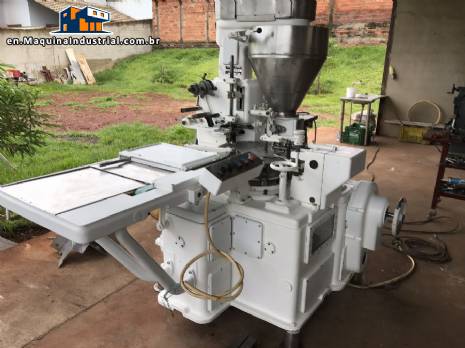 Machine for pressing and wrapping meat broths Corazza Machine for pressing and wrapping meat broths Corazza