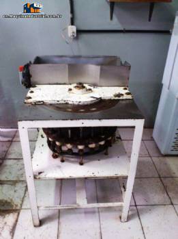 NAW square press NAW square press