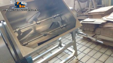 Overhead paddle mixer in stainless steel near Mint Overhead paddle mixer in stainless steel near Mint