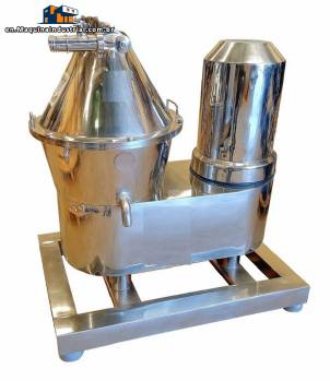 Stainless steel centrifugal separator/cream separator ECO 5+ Revisa Centri for skimming and standardizing milk and dairy products. Stainless steel centrifugal separator/cream separator ECO 5+ Revisa Centri for skimming and standardizing milk and dairy products.
