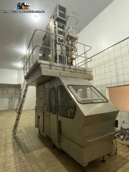 Tetra Pak TBA 8 Square aseptic filling machine for broths, soups, and sauces, producing 6,000 packages per hour. Tetra Pak TBA 8 Square aseptic filling machine for broths, soups, and sauces, producing 6,000 packages per hour.